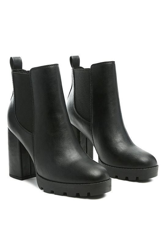 BLOCK HEELED BOOTS