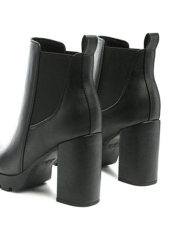 BLOCK HEELED BOOTS